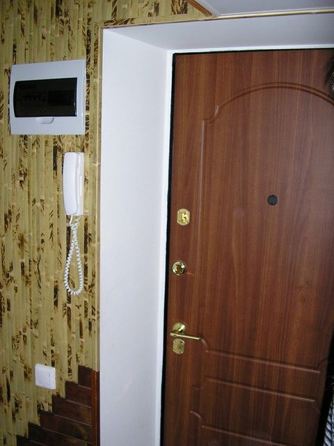 Отделка откосов входной двери внутри квартиры - материалы отделки, практические советы
